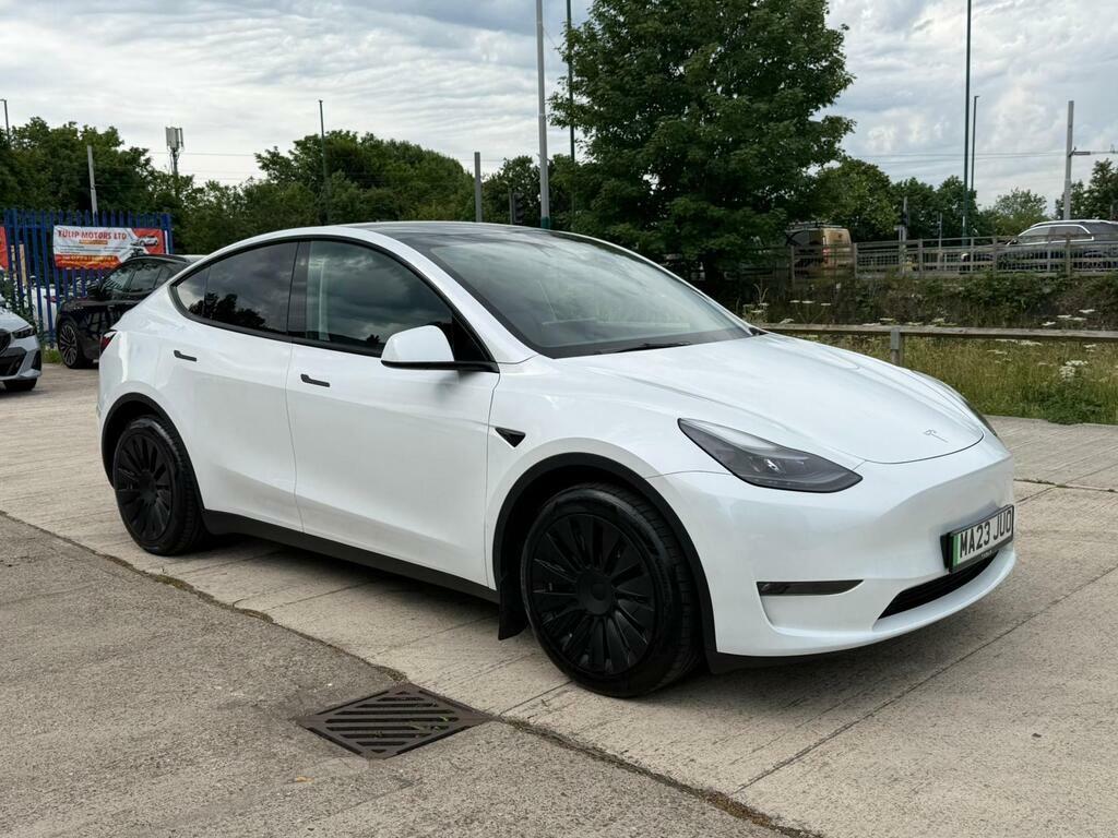 Tesla Model Y Dual Motor Long Range 4Wde MA23JUO White #2
