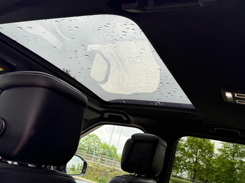 Land Rover Discovery Dynamic Hse Black #37