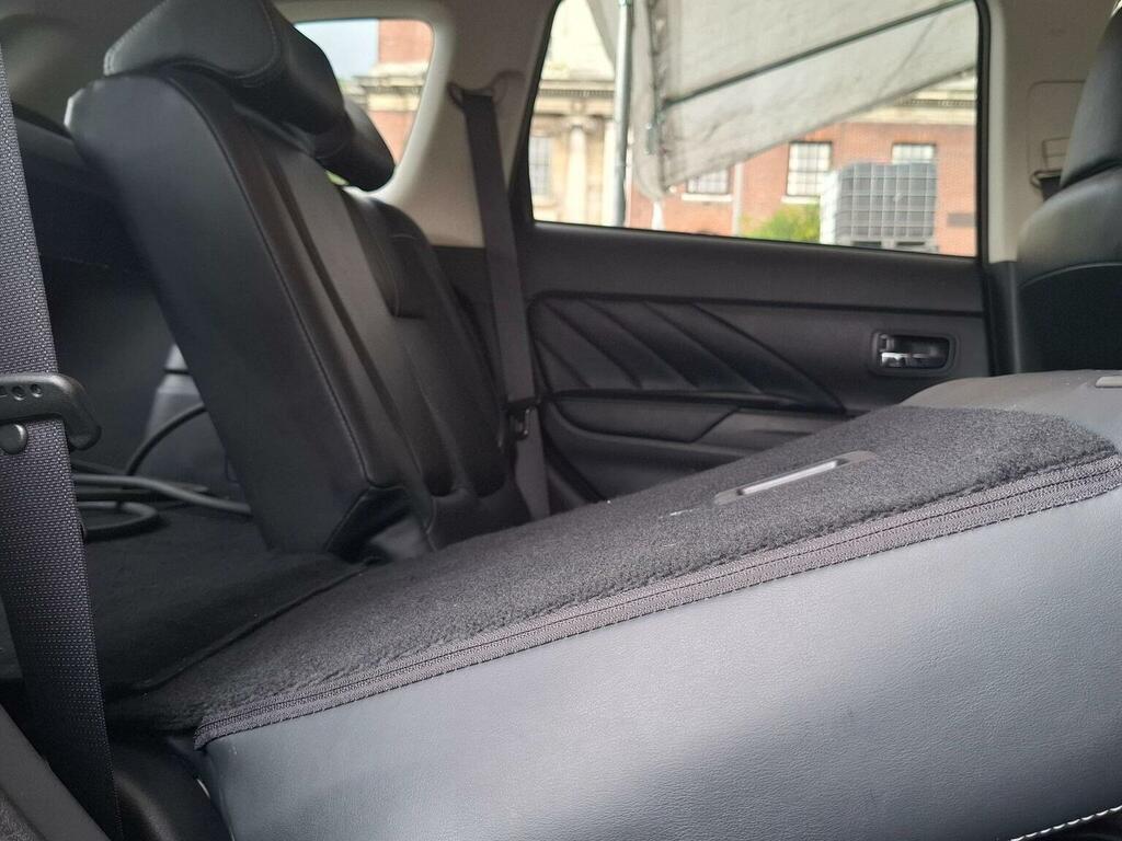 Mitsubishi Outlander   #25