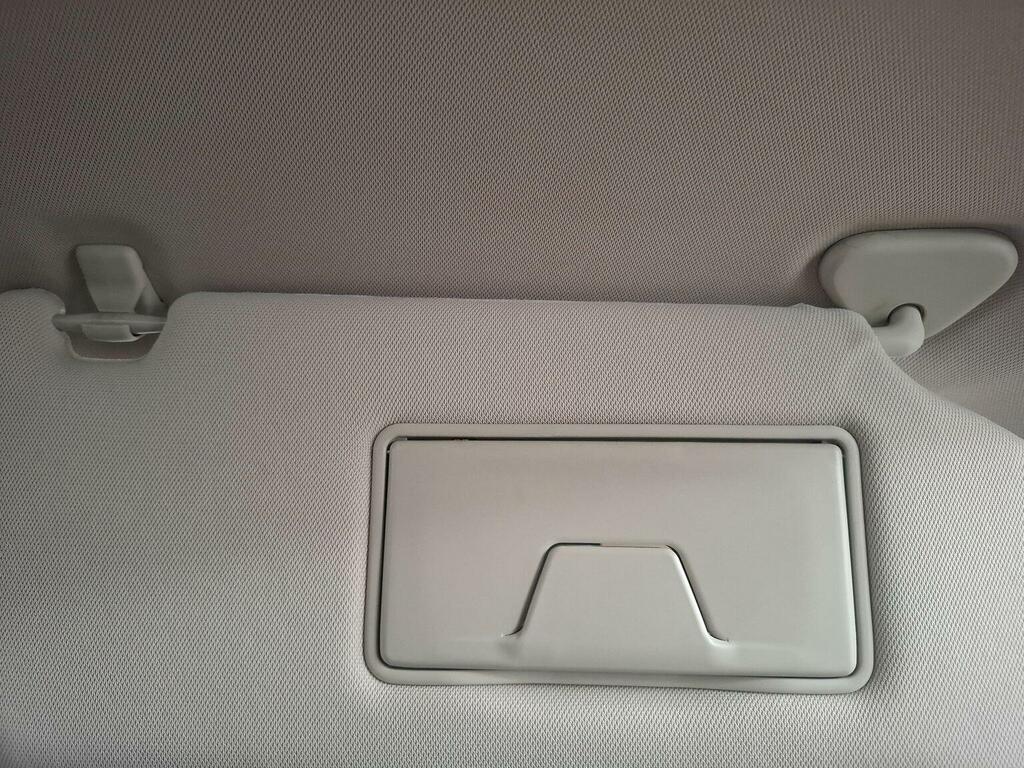 Mitsubishi Outlander   #57