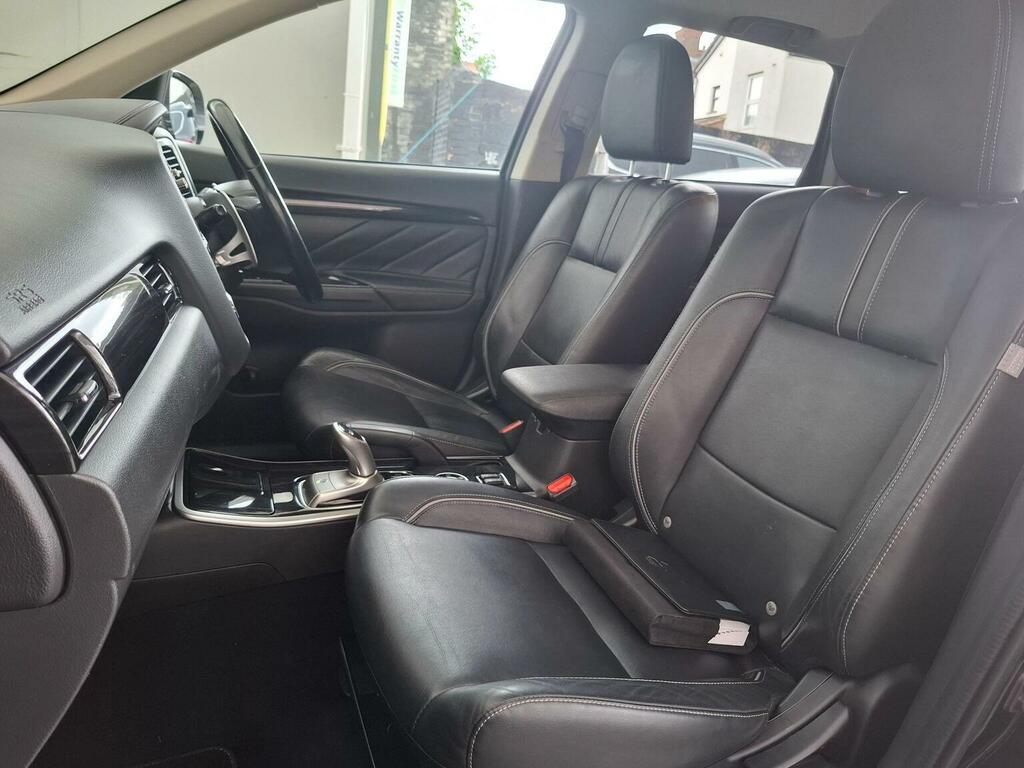 Mitsubishi Outlander   #36
