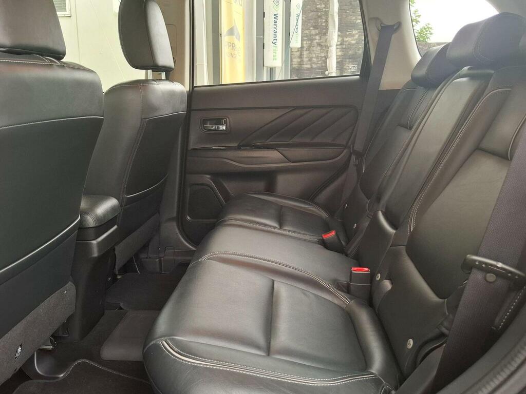 Mitsubishi Outlander   #35