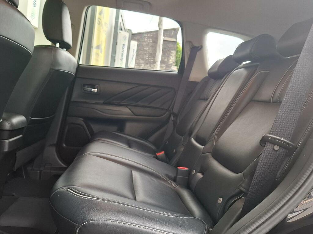 Mitsubishi Outlander   #34