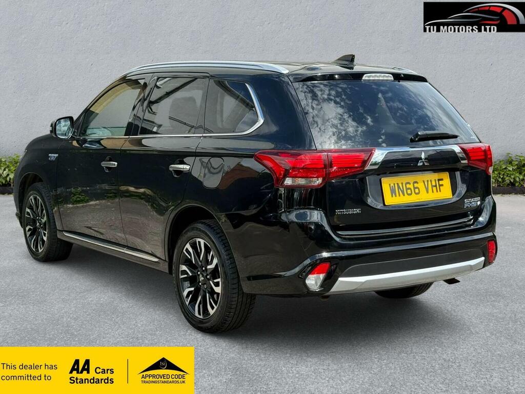 Mitsubishi Outlander   #10