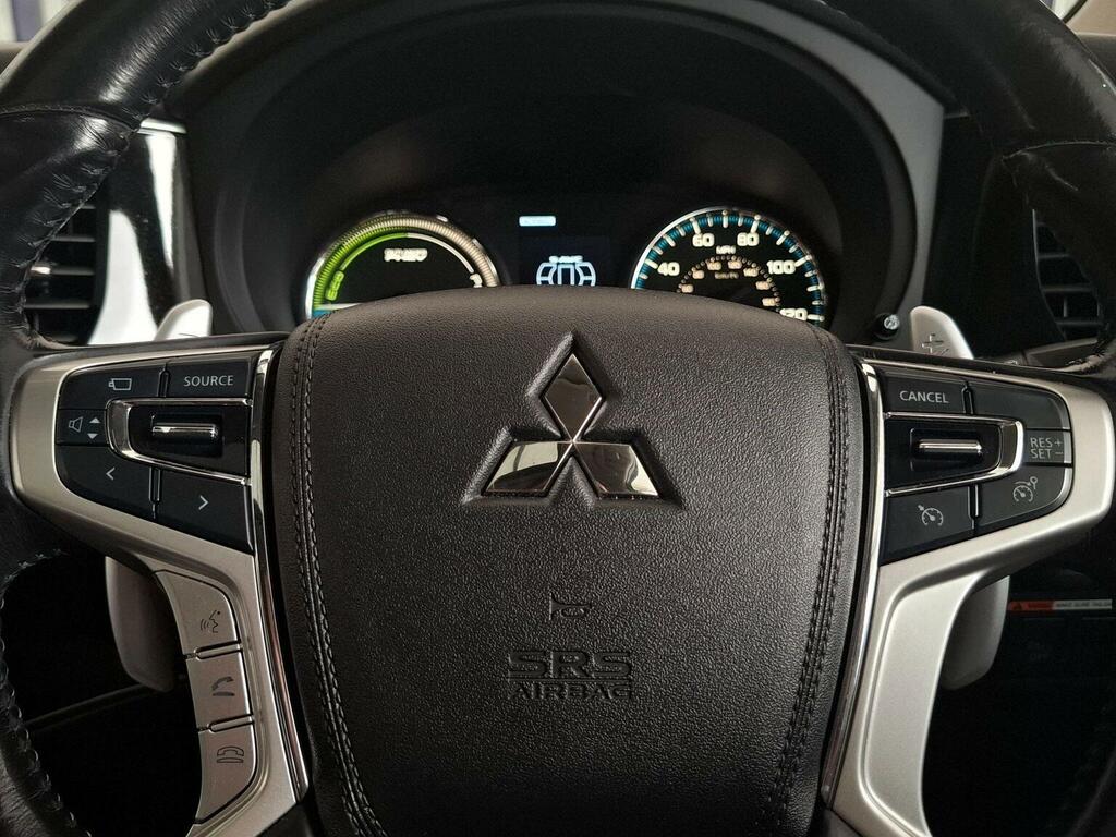 Mitsubishi Outlander   #43