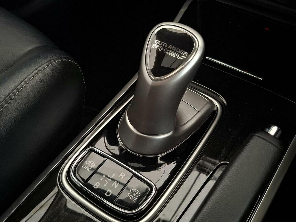 Mitsubishi Outlander   #47