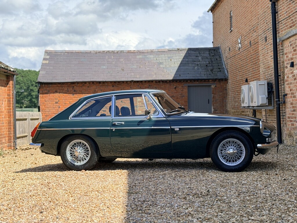 MG MGB GT Coupe Green
