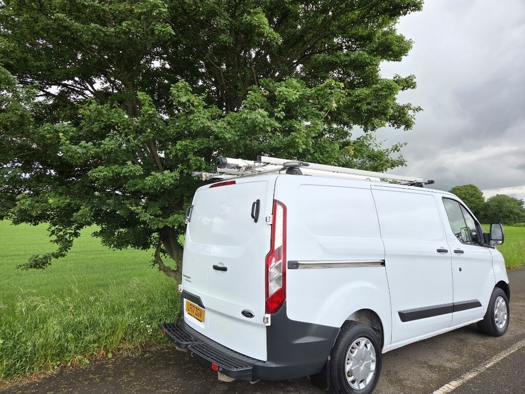 Ford Transit Custom Panel Van 2.0 Tdci 310 2017 LF17ZGV White #3