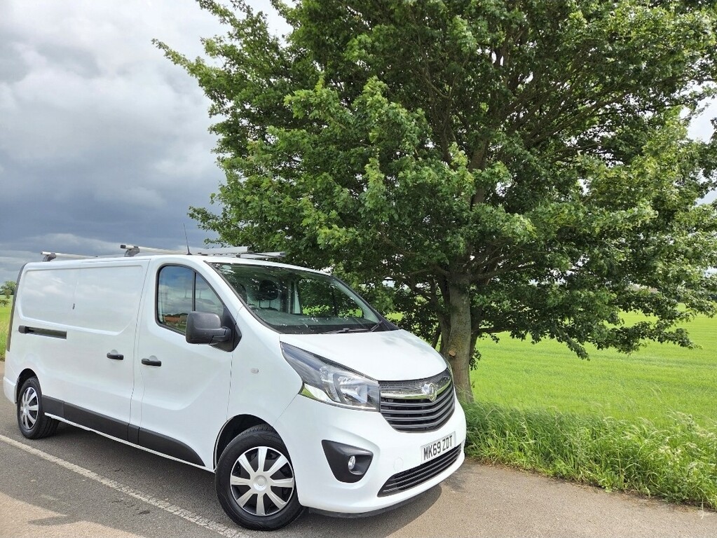 Vauxhall Vivaro Panel Van 1.6 Cdti 2900 Biturbo Ecotec Sportive 2 White