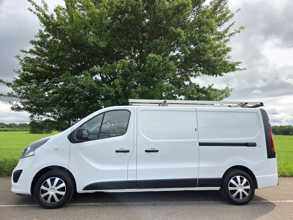 Vauxhall Vivaro Panel Van 1.6 Cdti 2900 Biturbo Ecotec Sportive 2 MK69ZDT White #6
