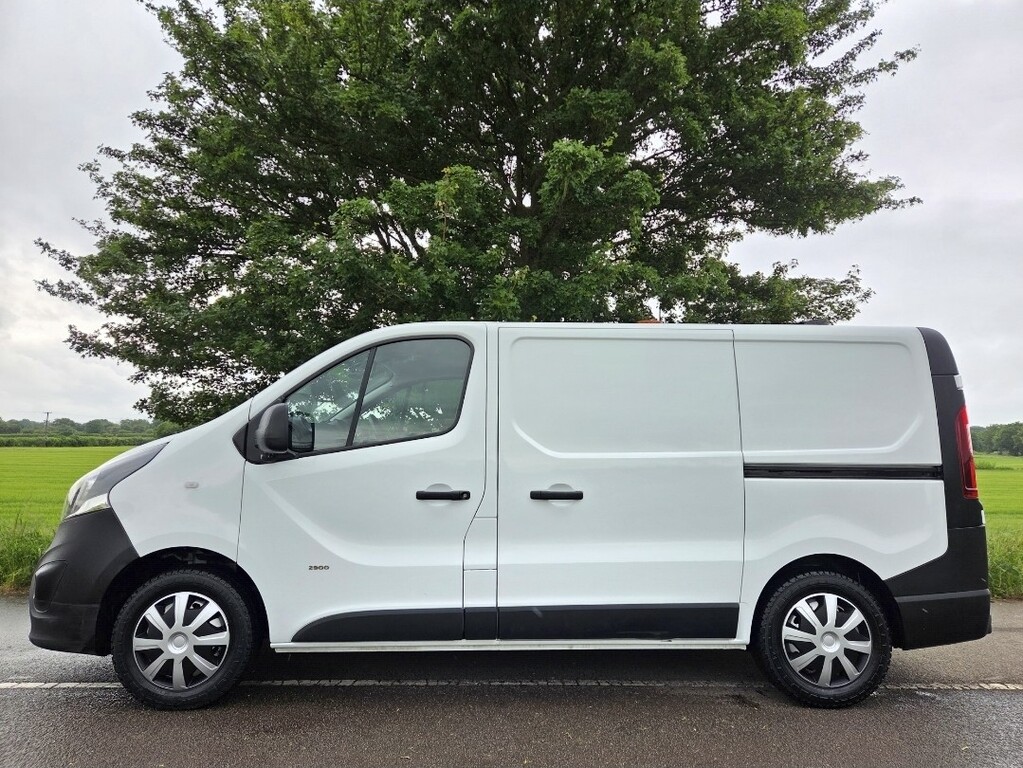 Vauxhall Vivaro Panel Van 1.6 Cdti 2900 2018 DV18BXB White #5