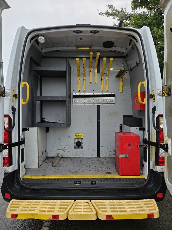 Vauxhall Movano 2.3L Null White #15