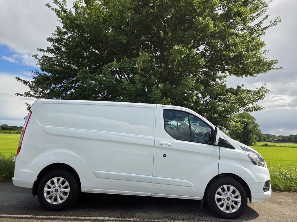 Ford Transit Custom Panel Van 2.0 Transit Custom Limited Van 300 L1 2. MA21ZVR White #6