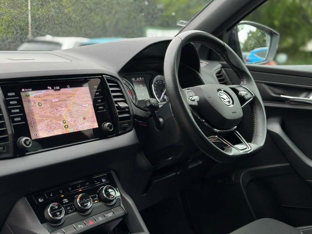 Skoda Karoq 1.5L Act Sportline Dsg KP21ZNT Grey #2
