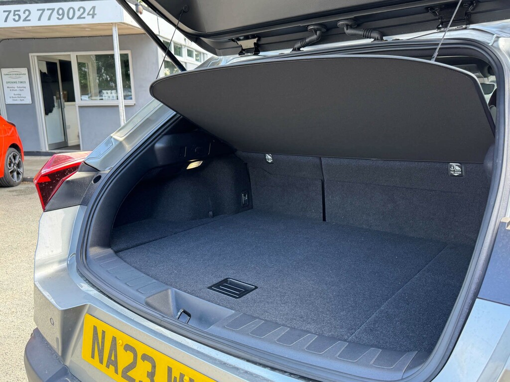 Lexus UX Ux 300E Green #13