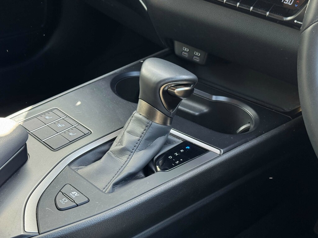 Lexus UX Ux 300E Green #8