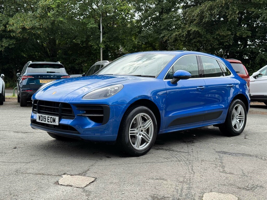 Porsche Macan Suv #3