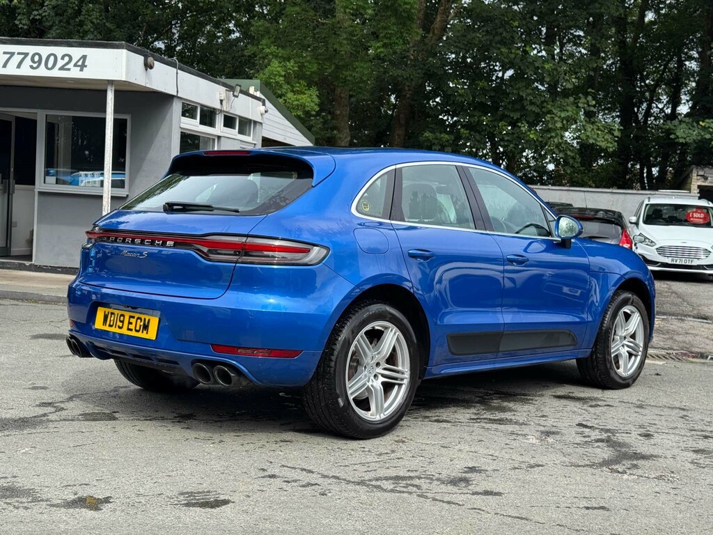 Porsche Macan Suv #5