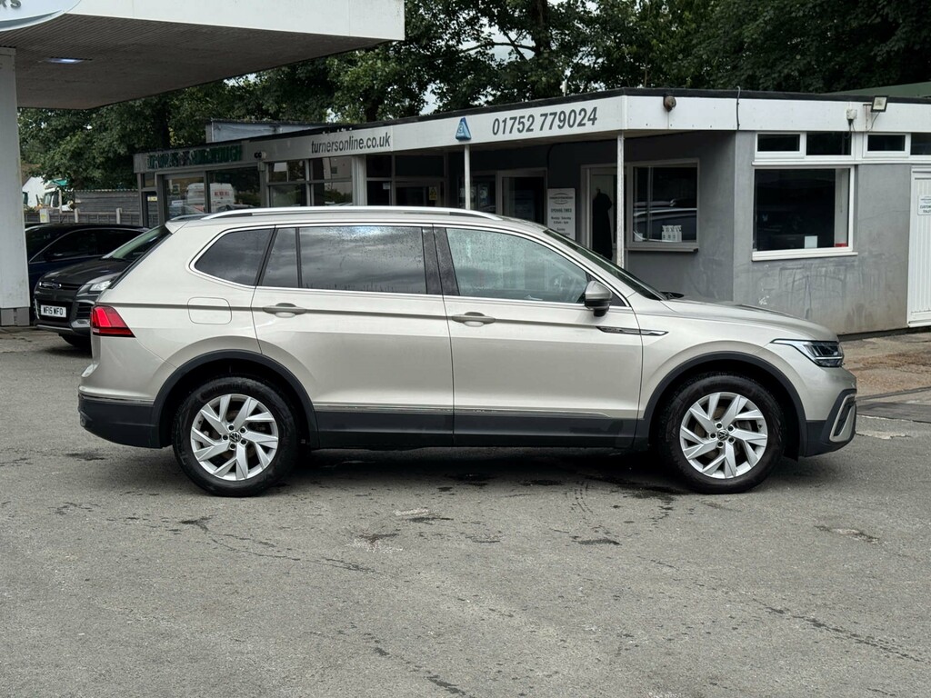 Volkswagen Tiguan Allspace 1.5L Life Silver #6
