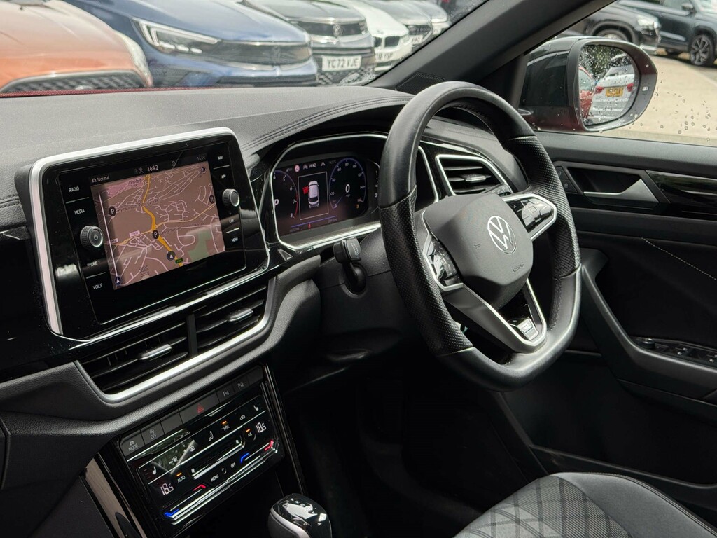 Volkswagen T-Roc 1.5L R-line Dsg Red #2