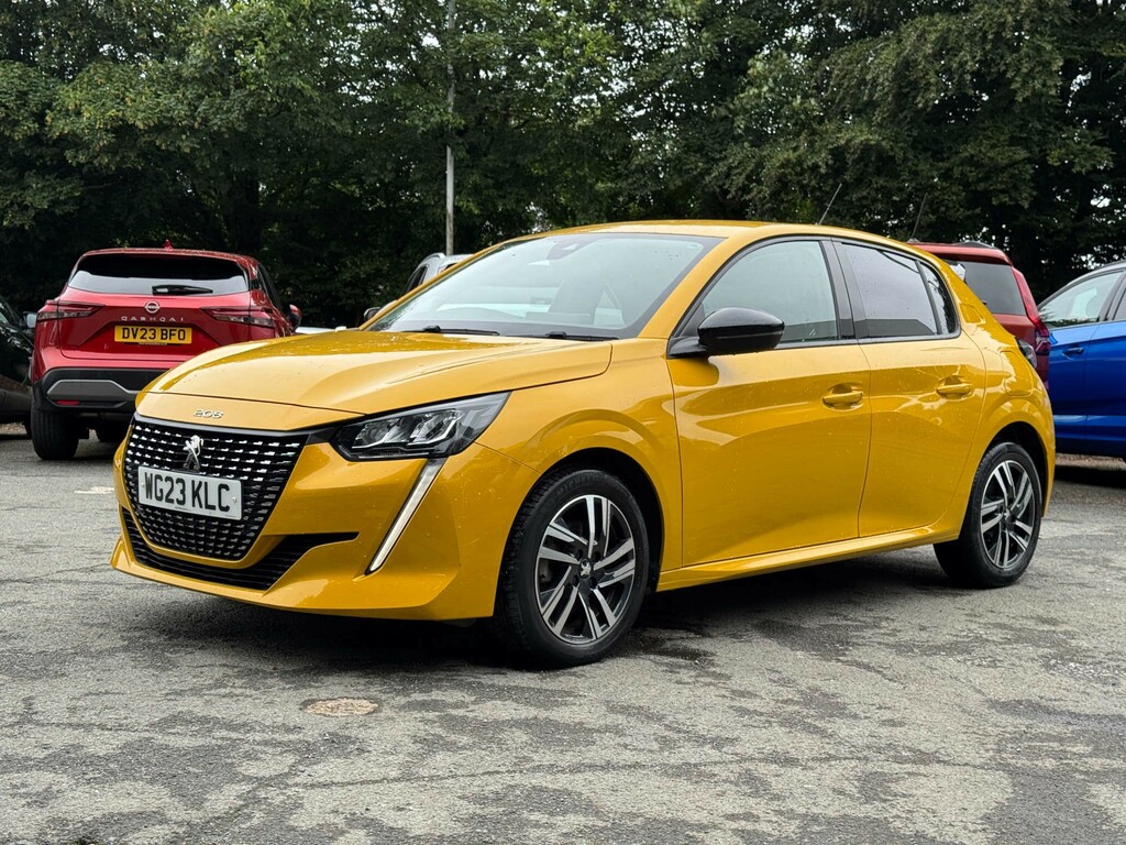 Peugeot 208 1.2L Puretech Allure Premium Yellow #3