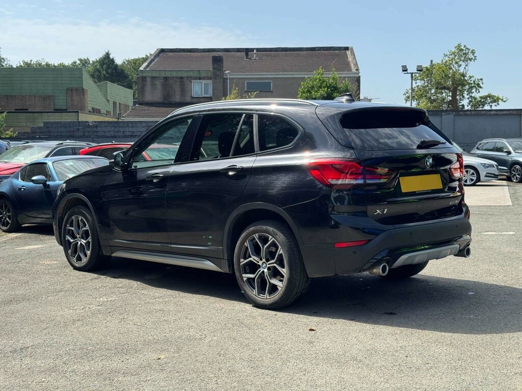 BMW X1 2.0L Sdrive18d Xline Blue #4