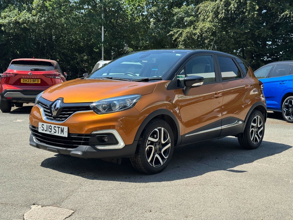 Renault Captur 1.5L Energy Iconic Black #3
