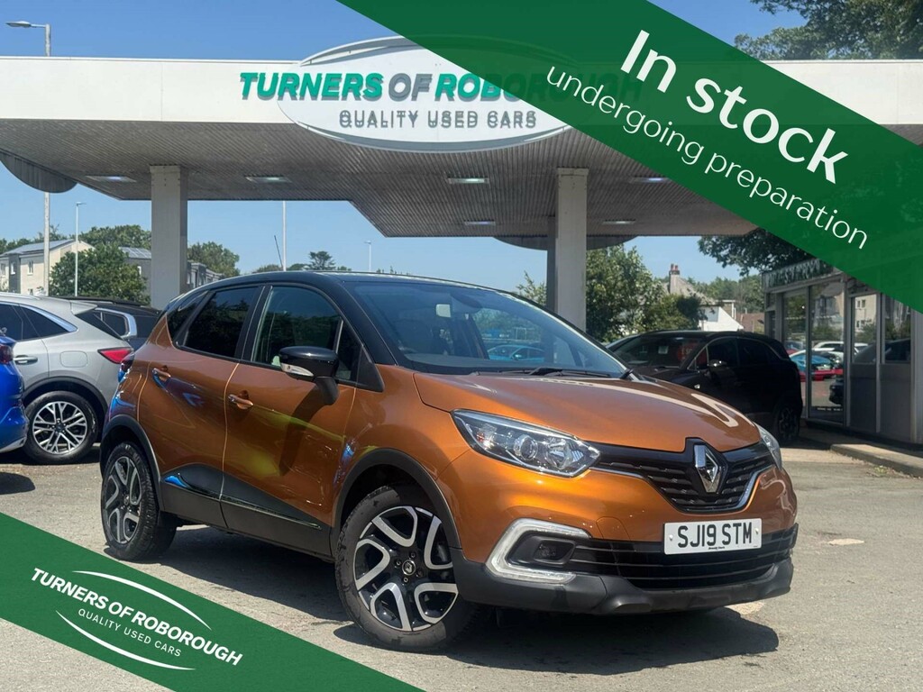 Renault Captur 1.5L Energy Iconic Black