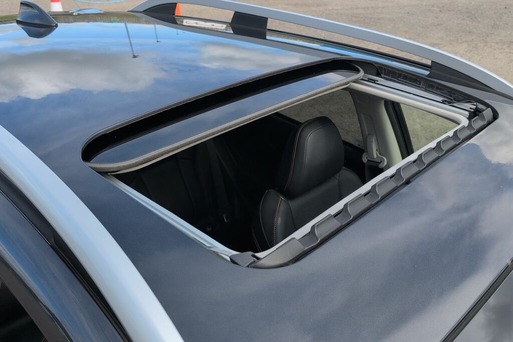 Subaru XV E-boxer Se Premium Grey #16