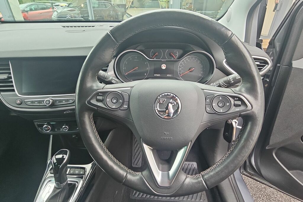 Vauxhall Crossland Hatchback Grey #7