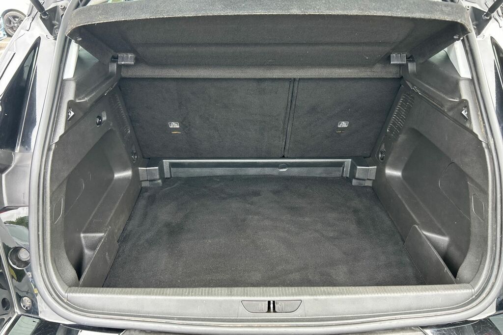 Vauxhall Grandland X Hatchback Grey #9