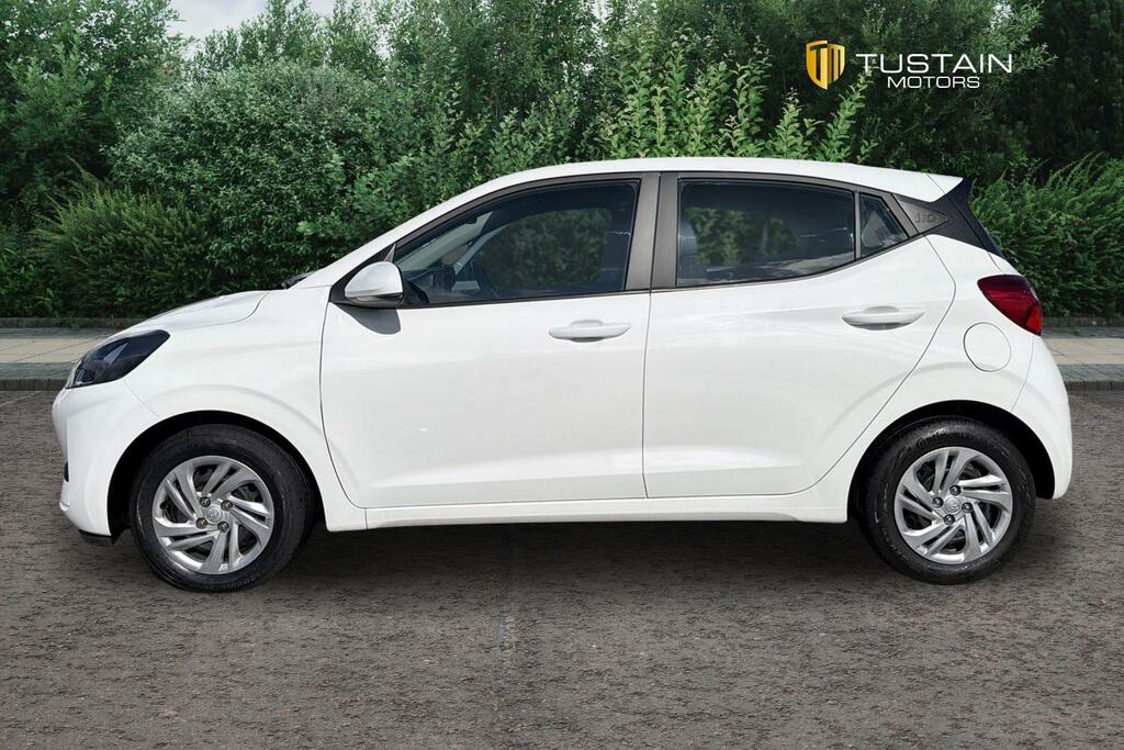 Hyundai I10 Hyundai I10 1.0 Se Hatchback ...
