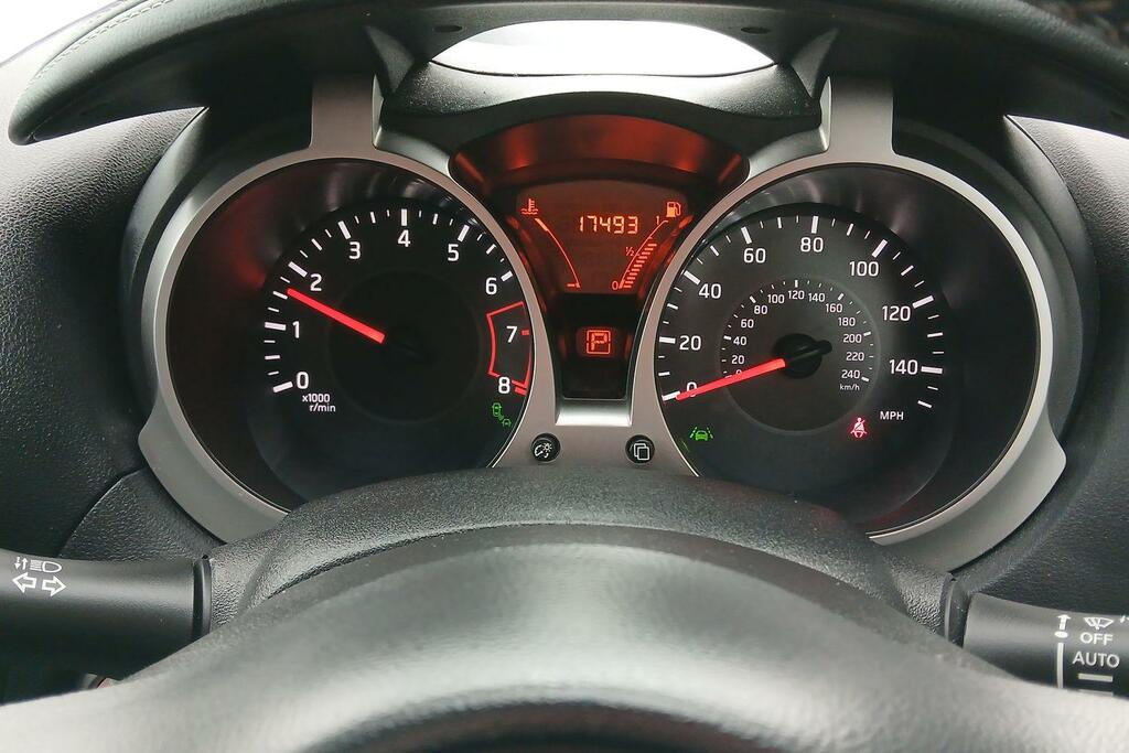 Nissan Juke Nissan Juke 1.6 Tekna Suv Xtron Euro... EY67TYO  #5