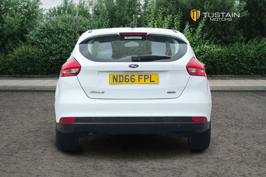 Ford Focus Ford Focus 1.0T Ecoboost Zetec Hatchback Pe... ND66FPL #3
