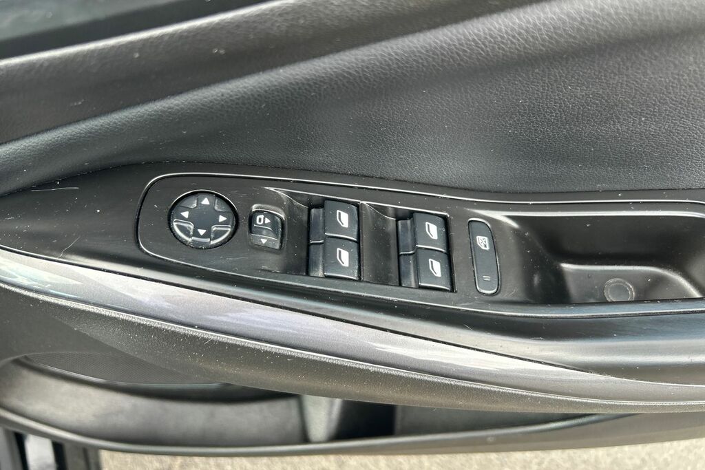 Vauxhall Grandland X Vauxhall Grandland X 1.2 Turbo Sri Nav Suv ... YC20SZW Black #2