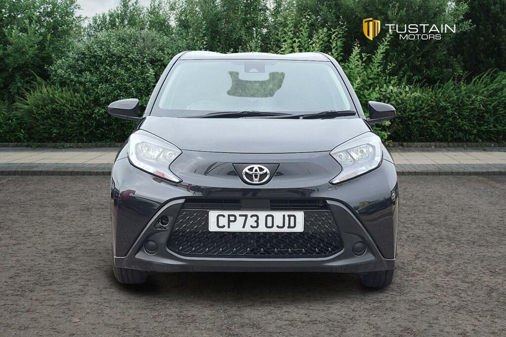 Toyota Aygo X Toyota Aygo X 1.0 Vvt I Pure Hatchback Petr... CP73OJD #2