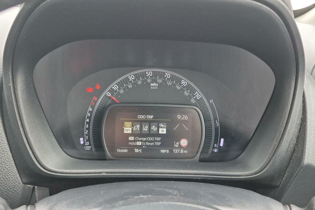 Toyota Aygo X Toyota Aygo X 1.0 Vvt I Pure Hatchback Petr... CP73OJD #5