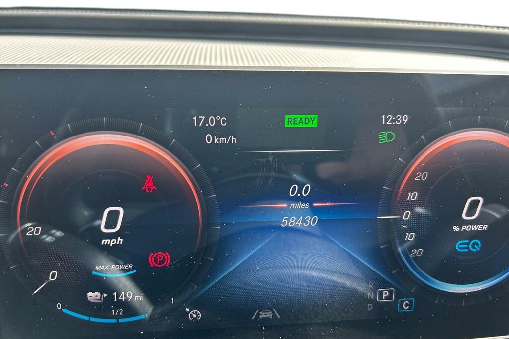 Mercedes-Benz EQC Mercedes Benz Eqc Eqc 400 80Kwh Amg Line Suv 5D... GX70REU #5