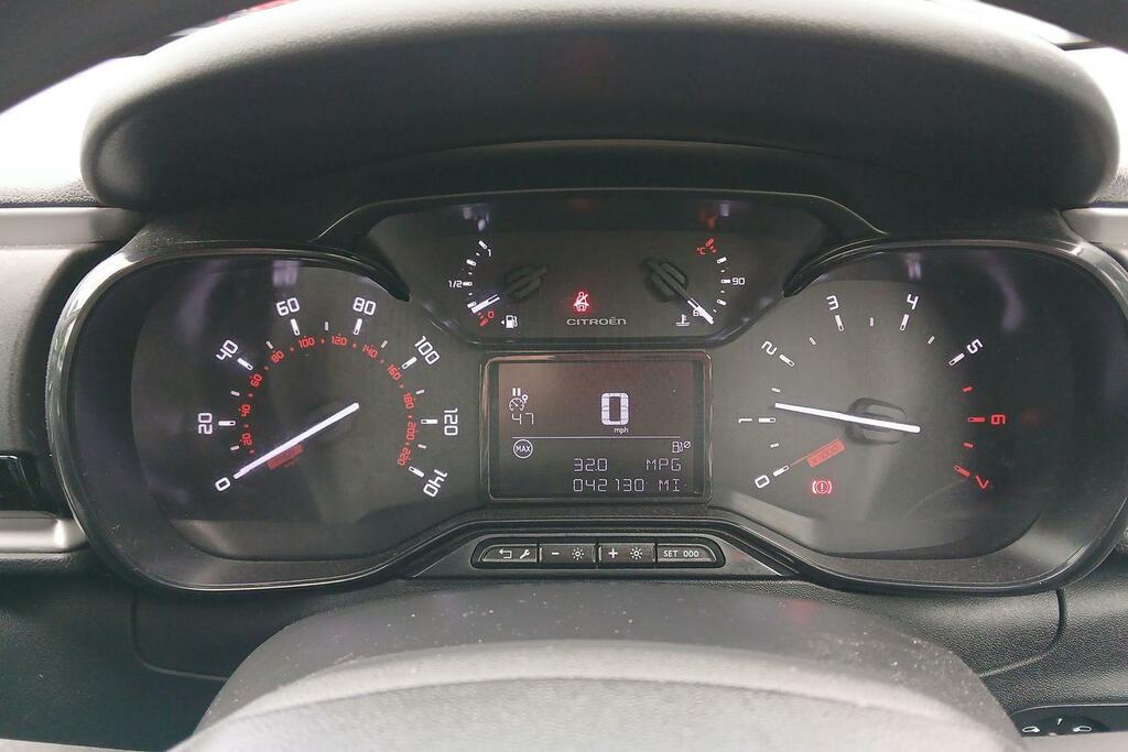 Citroen C3 Citroen C3 1.2 Puretech Plus Hatchback Petr... MT24WVM  #5