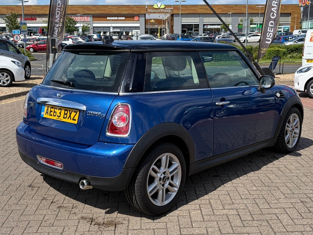 Mini Hatch Mini Hatch 1.6 Cooper D Hatchback Di... AE63BXZ #4