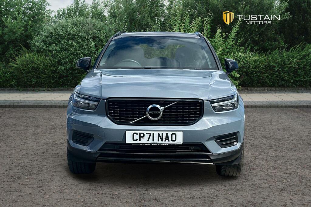 Volvo XC40 Estate White #10