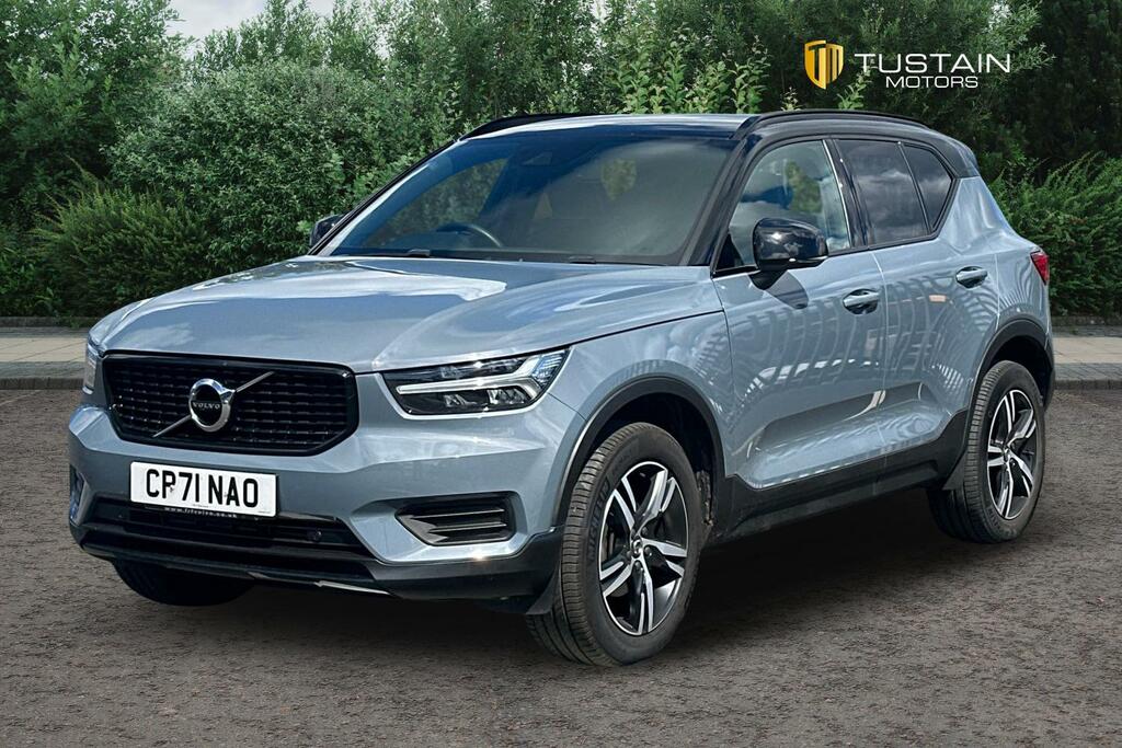 Volvo XC40 Estate White #6