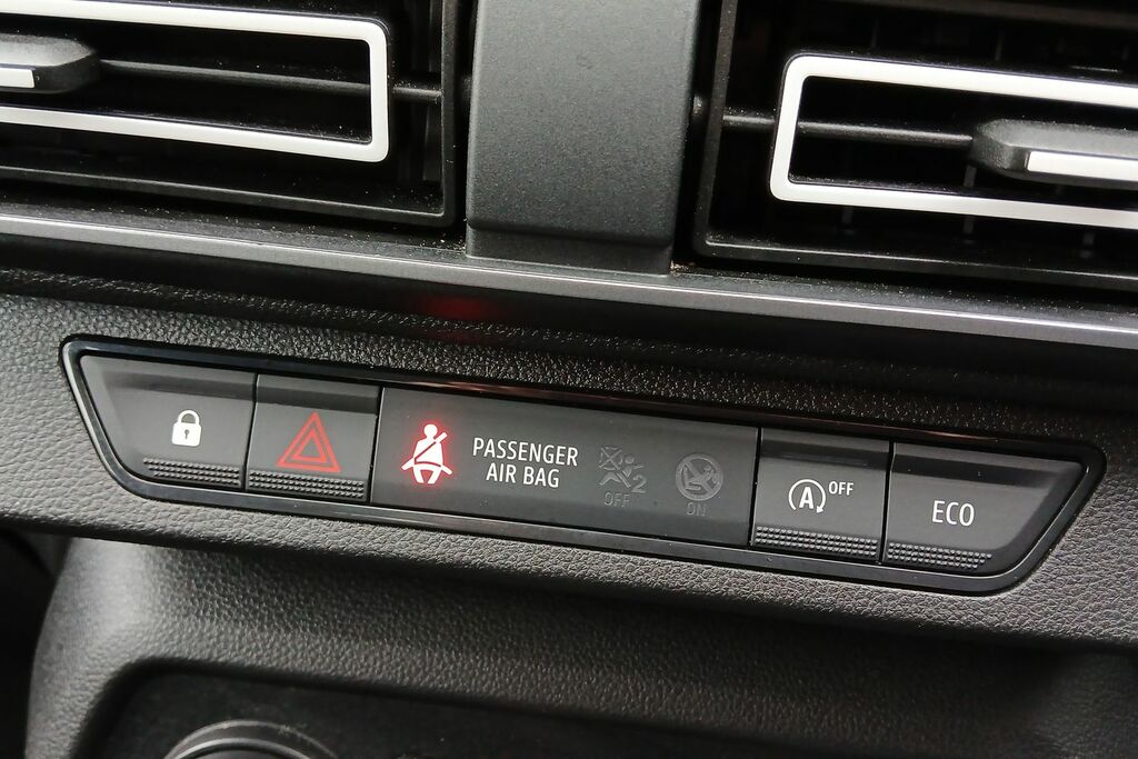 Dacia Sandero Hatchback White #9
