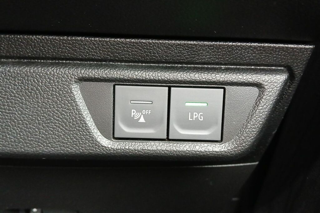 Dacia Sandero Hatchback White #14