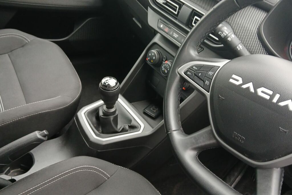 Dacia Sandero Hatchback White #6