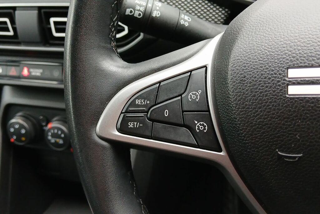 Dacia Sandero Hatchback White #12