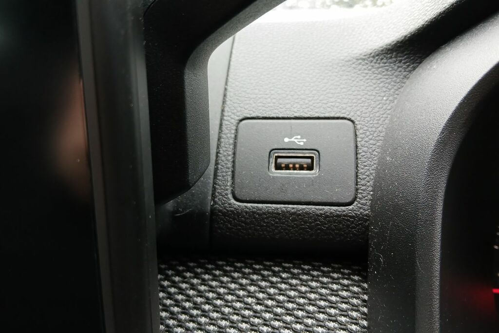 Dacia Sandero Hatchback White #19