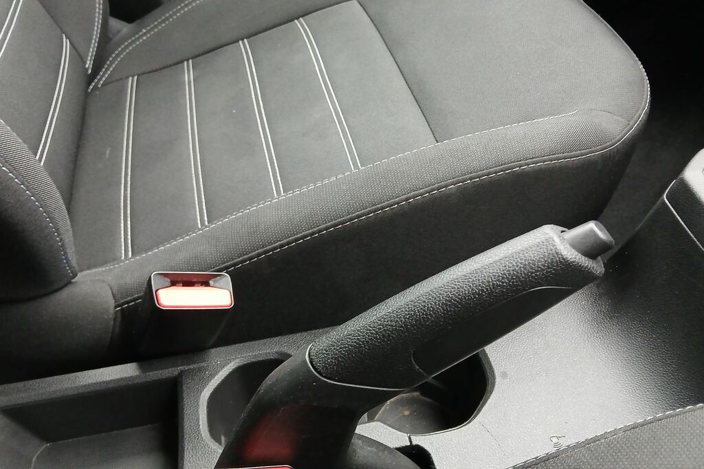 Dacia Sandero Hatchback White #18