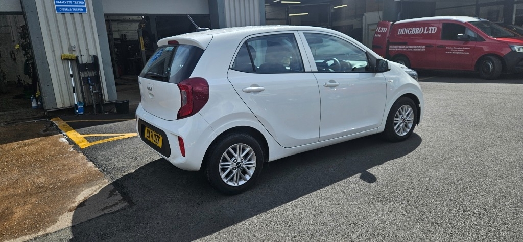 Kia Picanto   #8