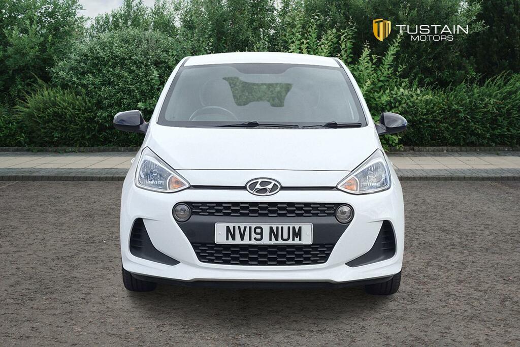 Hyundai I10 Hyundai I10 1.0 Go Se Hatchback Man... NV19NUM #2